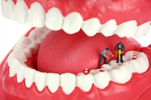آیا با وجود عصب کشی دندان‌ها می‌توان اقدام به درمان ارتودنسی کرد؟